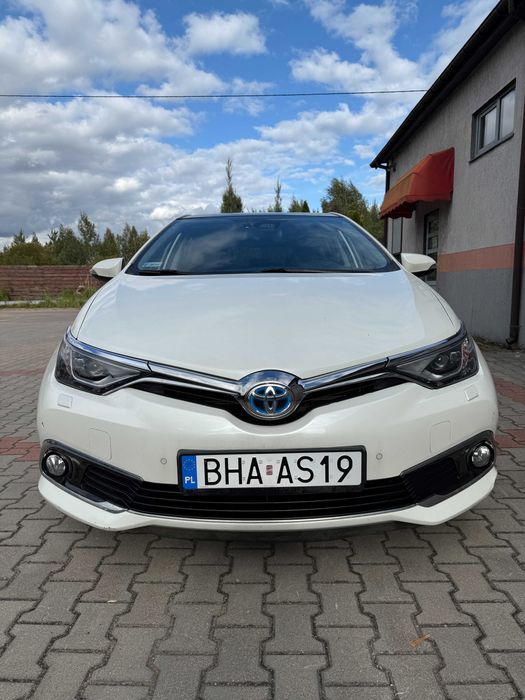 Toyota Auris Hybrid 1.8 • Panoramiczny dach • 2017 • 52 300 km