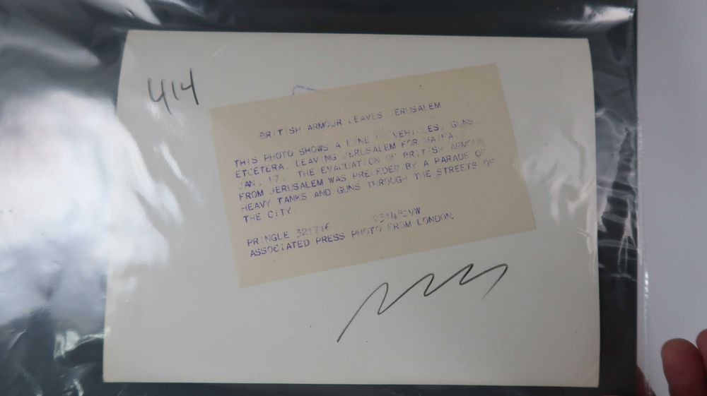 Original Vintage Associated Press Photo, cada