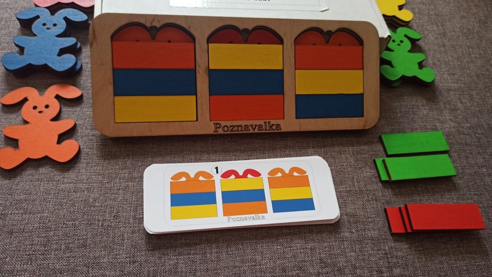 Деревянный сортер,развивающая игрушка,,Зайки спят"