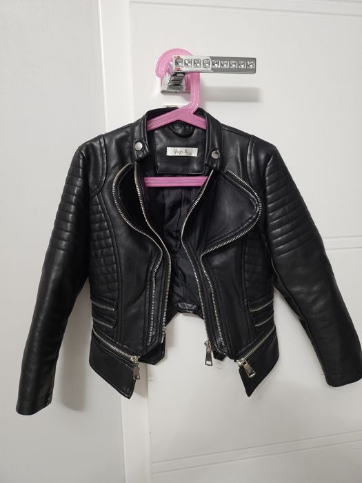 Ramoneska czarna kurtka ekoskora dla dziewczynki wzór Valentino