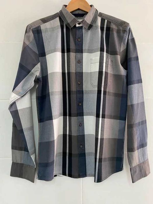 Camisa de Homem Primark - Tamanho M