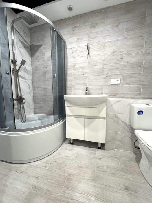 Продам 1 кв в новобудові вул. І. Сірка