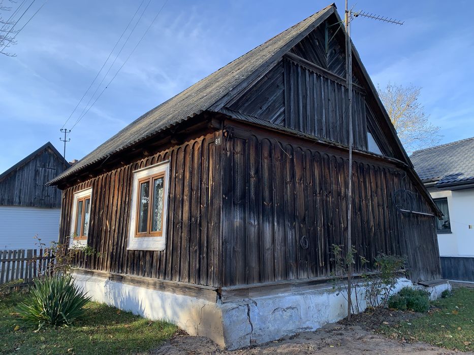 Dom z bali drewnianych do rozbiórki