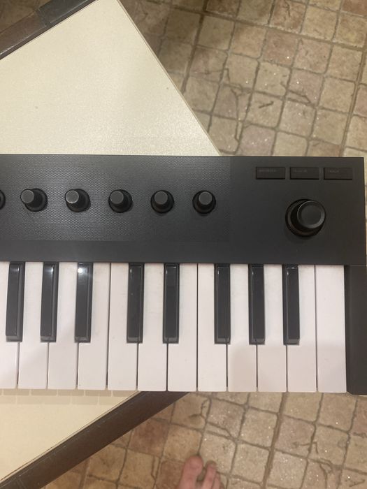 Komplete kontrol m32
