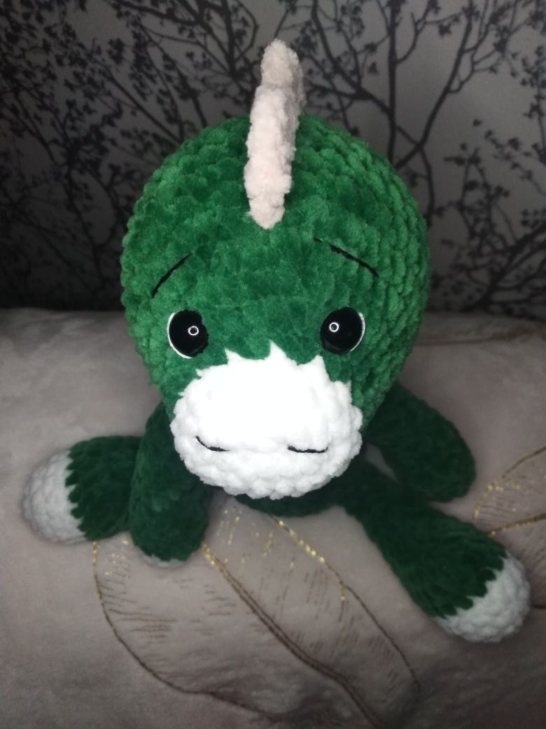 Dinozaur amigurumi