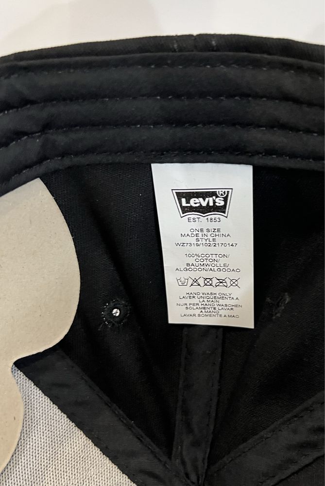 Кепка Levis