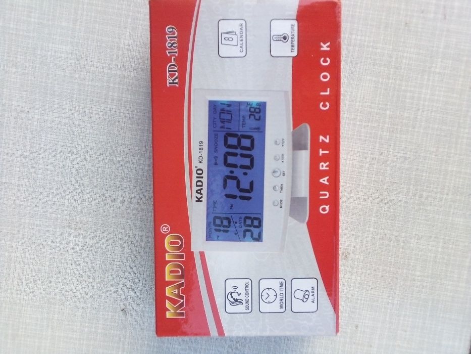 sprzedam zegar lcd KADIO KD-1819 podświetlany