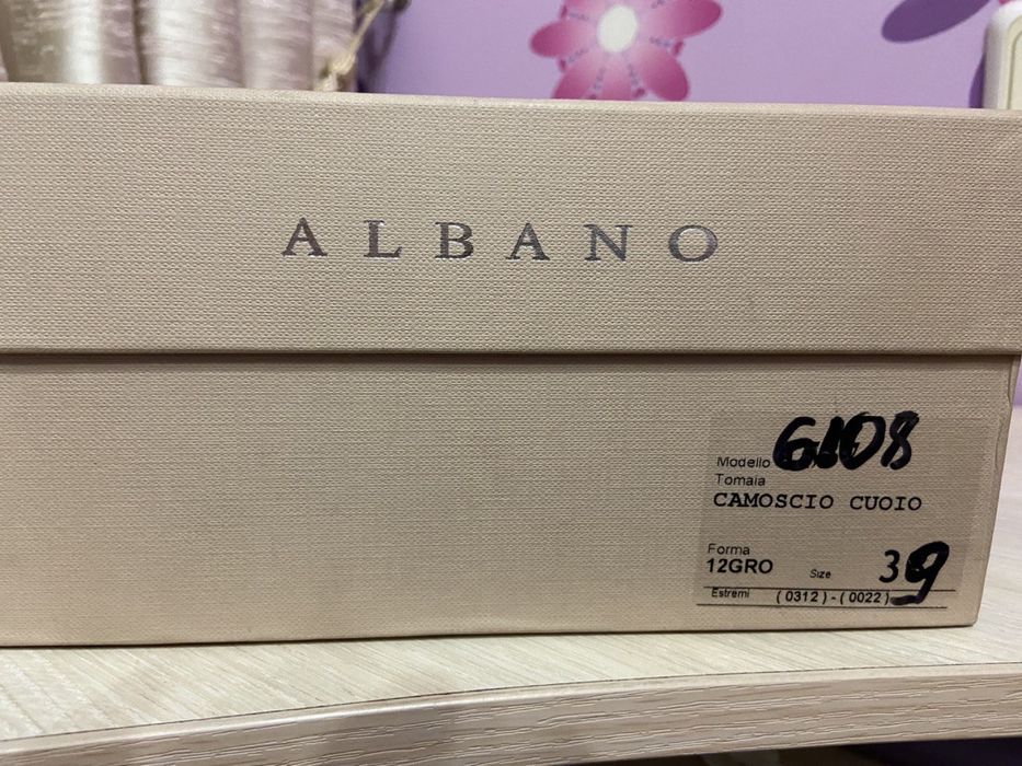 ALBANO Італія оригінал 39 розміру