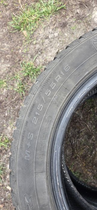 Продам шини 215/55/r16