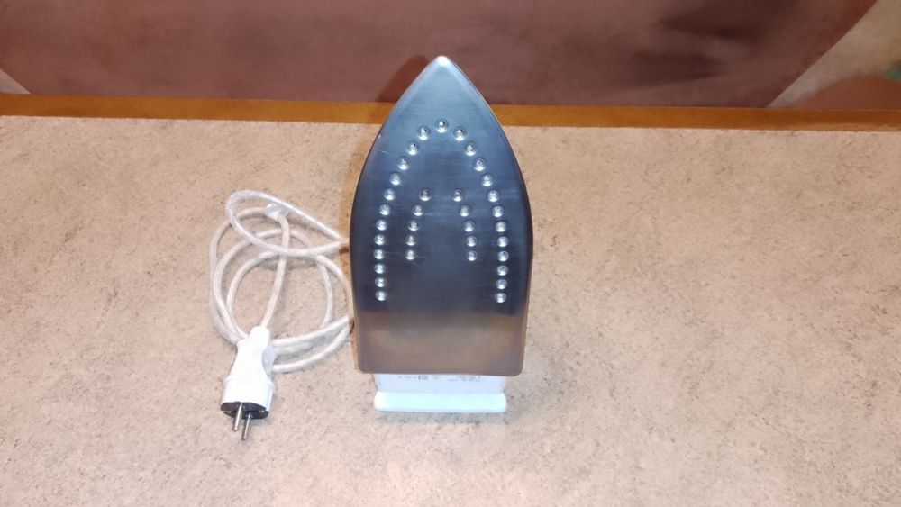 Праска Philips Mistral 44