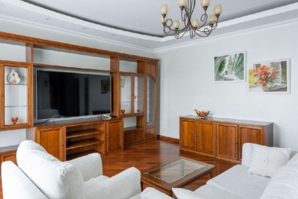 Продажа квартиры,Антоновича 4/6, роскошная,ремонт,мебель