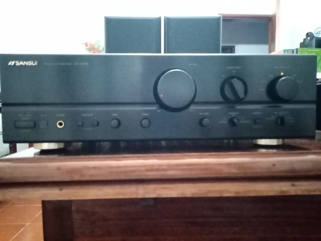 Sansui AU-X517R Amplificador integrado