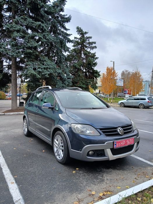 Фольсваген гольф крос плюс