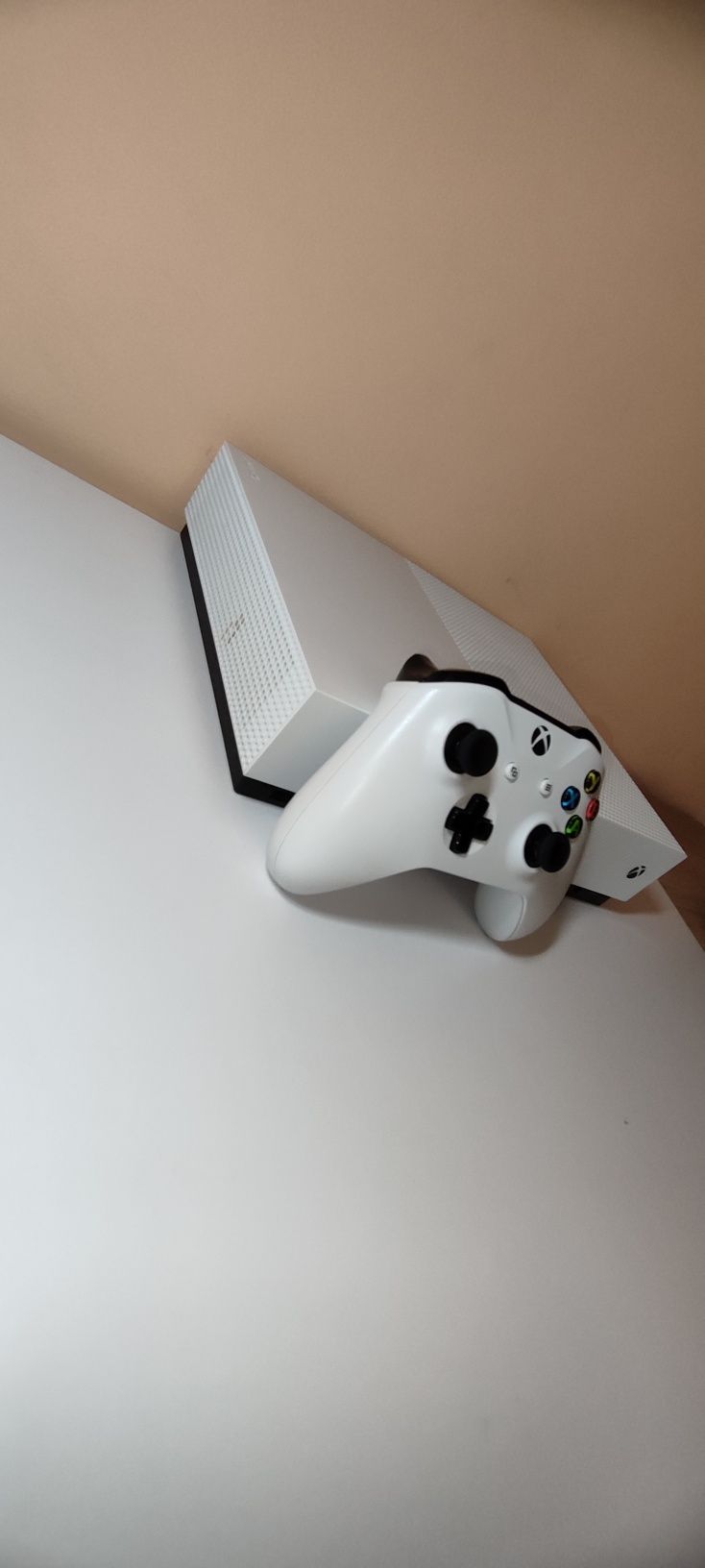 Xbox one 1 tb б/у