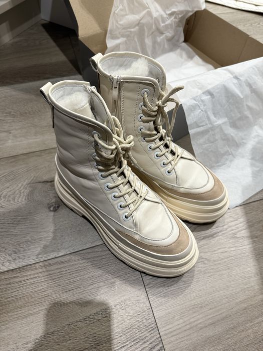 зимові шкіряні черевики 39р.