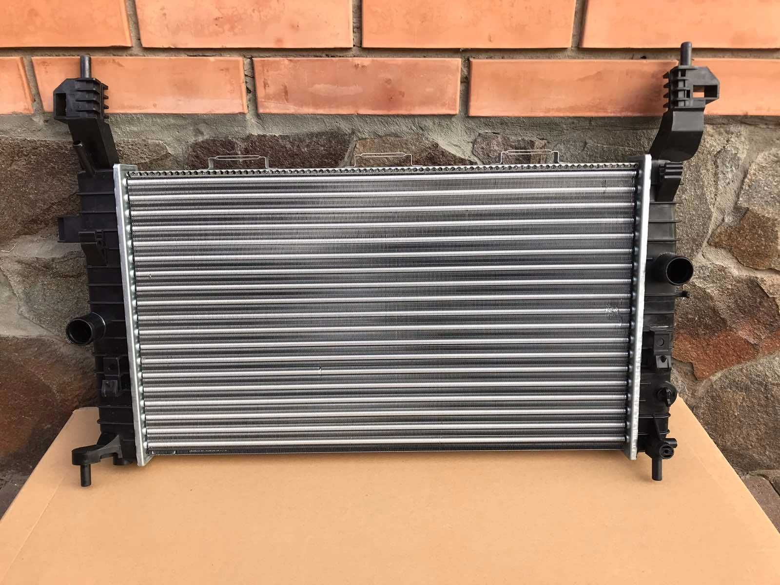 Радиатор Opel Meriva A 1.4 1.6 1.8 (03-10)