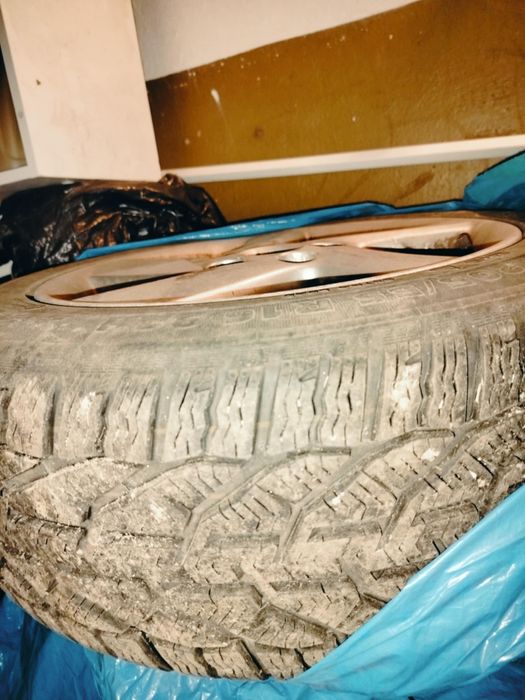 Opony i felgi zimowe 4 sztuki