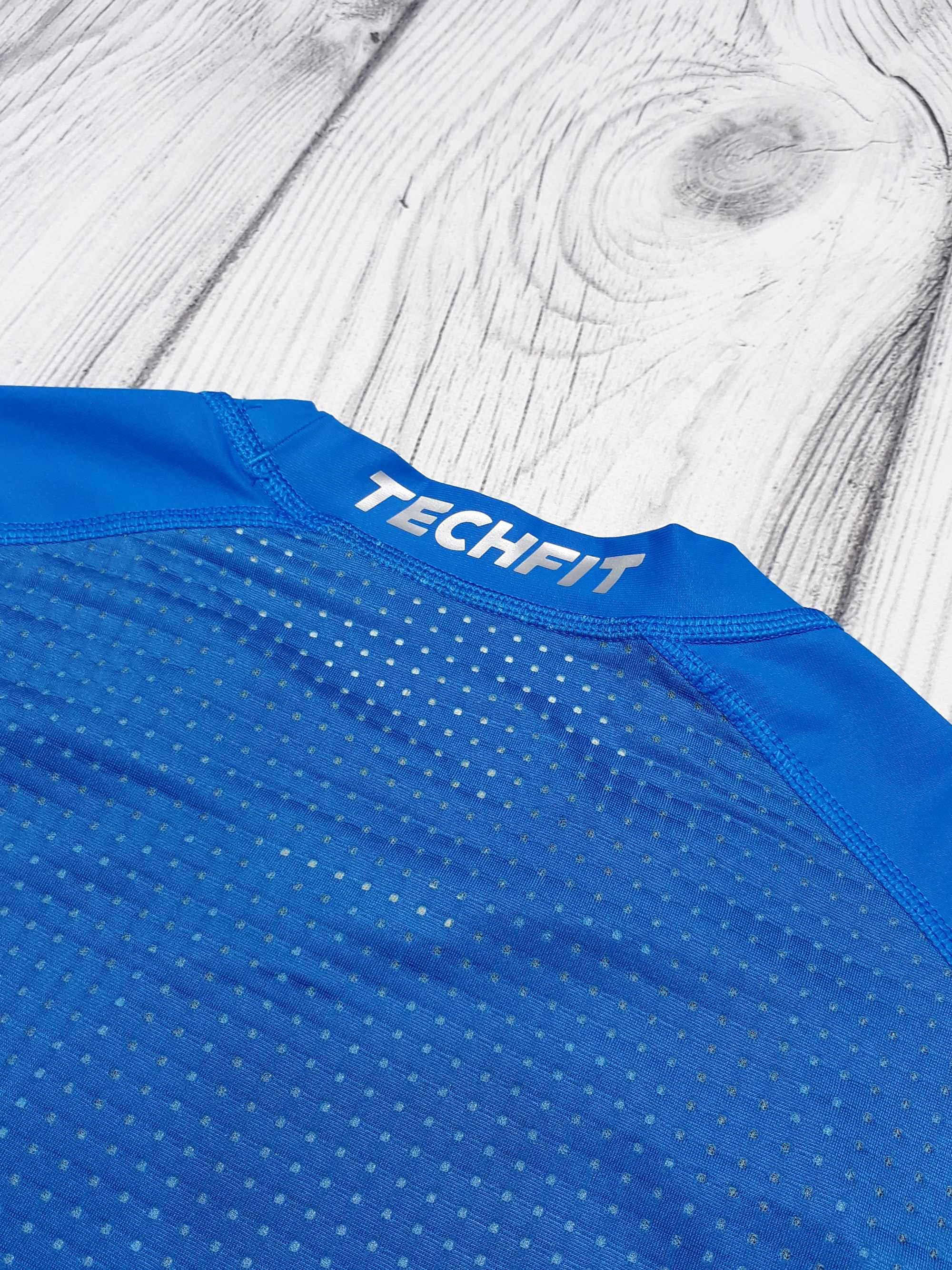 Компресійна футболка Adidas Techfit теомуха розмір L-XL