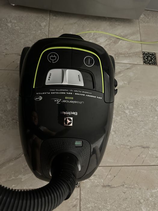 Продам пилесос Electrolux Ultrasilencer Zen Green