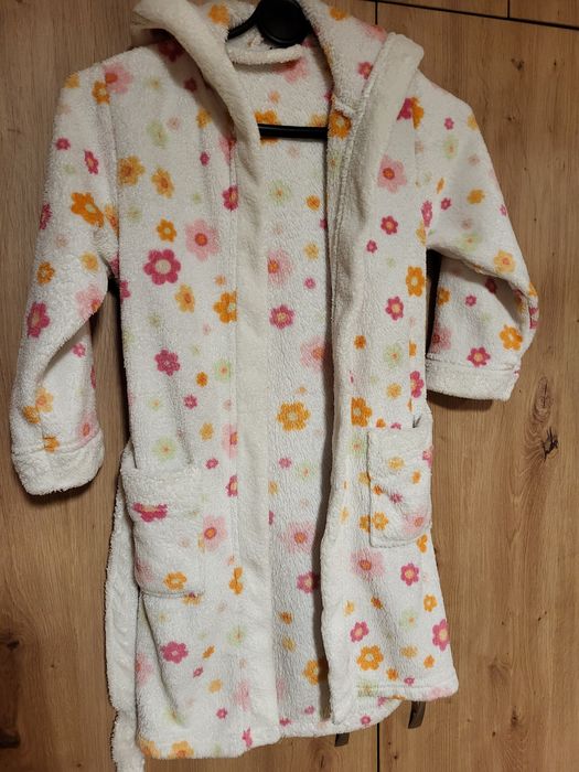 Szlafrok dla dziewczynki 110/116 biały w kwiatki