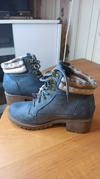 Ботинки женские осенние новые р. 35 (не подошел размер)