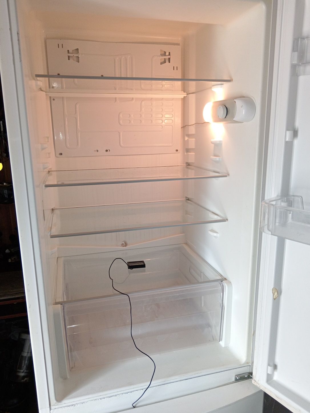Холодильники Whirlpool WBE 3412 A + W