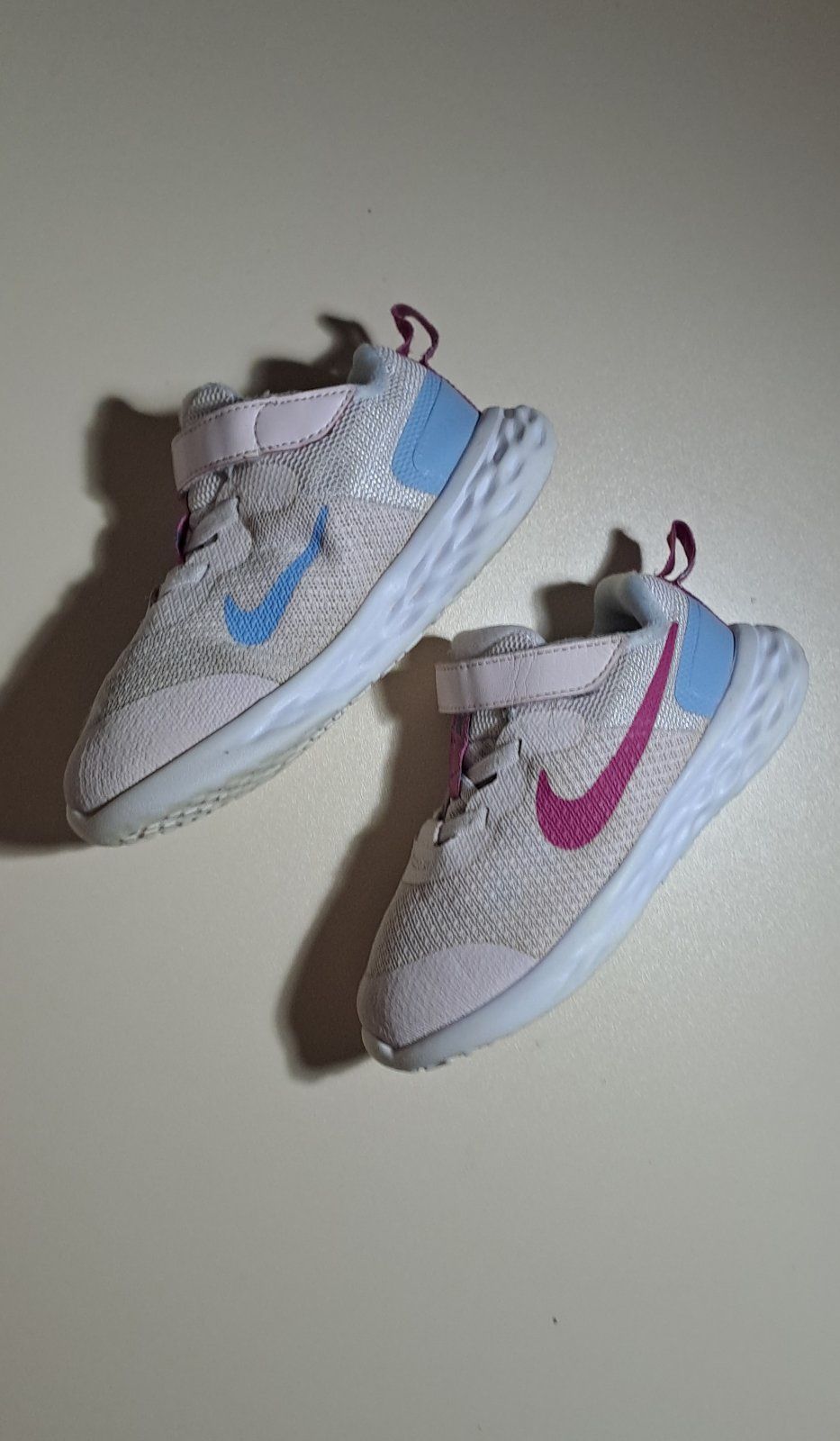 Кросівки Nike ,р. 27 ( 17 см )