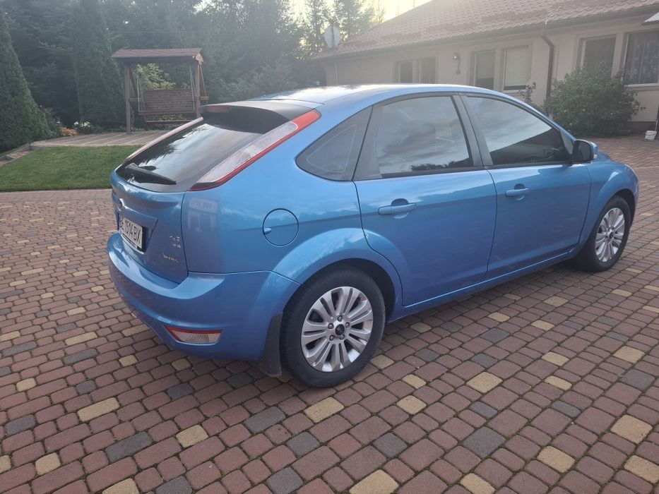 Ford Focus 2010р 1.6 бен/газ