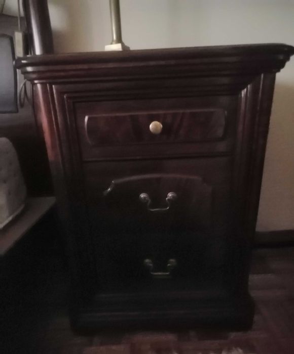 Mobília de quarto de casal, com colchão