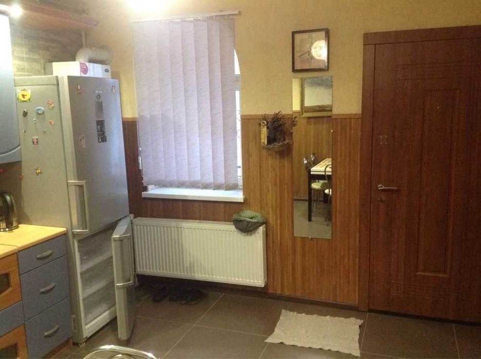 Оренда будинку на подолі