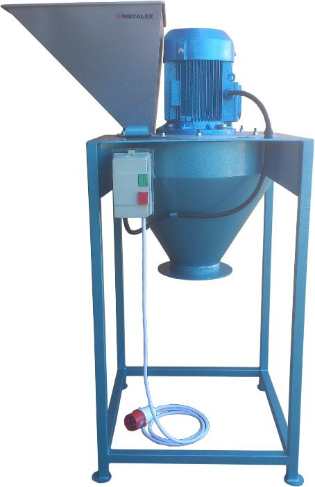 Зернодробилка, млин, крупорушка, измельчитель, ДКУ 4 кВт 1000 кг/час