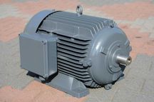 Silnik elektryczny 23kw.2950obr./min.! Koło gratis !!!