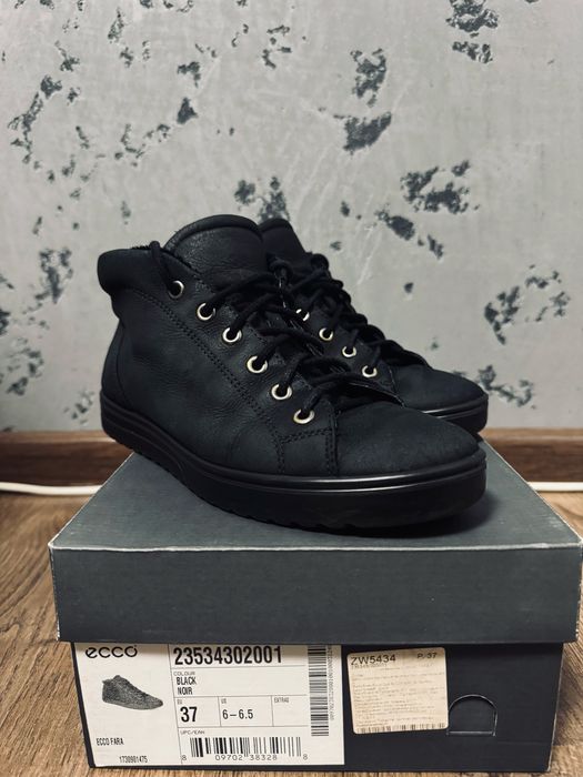 Утеплені черевики ECCO, 37р,кеди Nike, 38 р