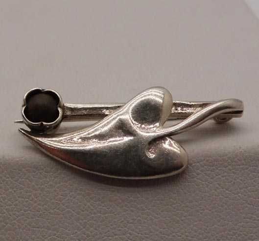 Srebrna broszka listek kamień polska wytwórnia VINTAGE