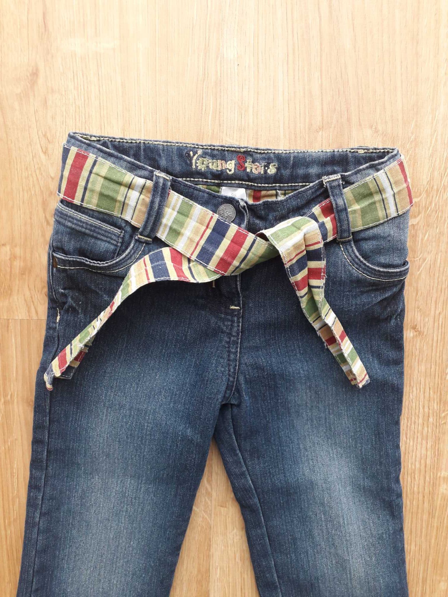 Zimowe spodnie jeansowe ocieplane dla dziewczynki rozmiar 98