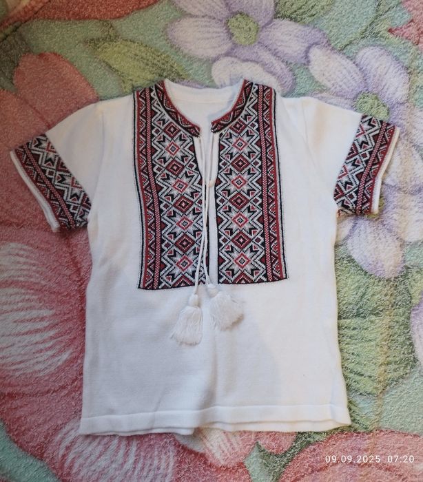 Вишиванка для хлопчика 2-3 роки футболка рубашка