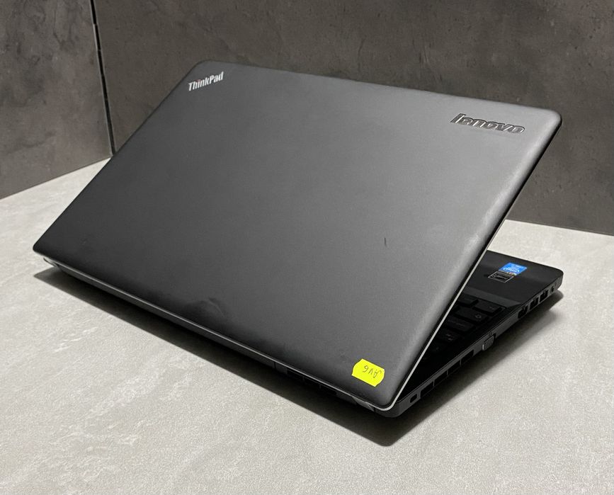 Ноутбук Lenovo E540 15.6" 8GB RAM/1TBHDD i7-4702QM/nvidia740 2GB !AV6