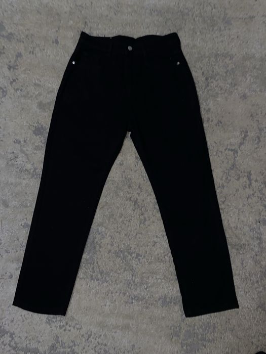 Джинси від легендарного бренду Evisu