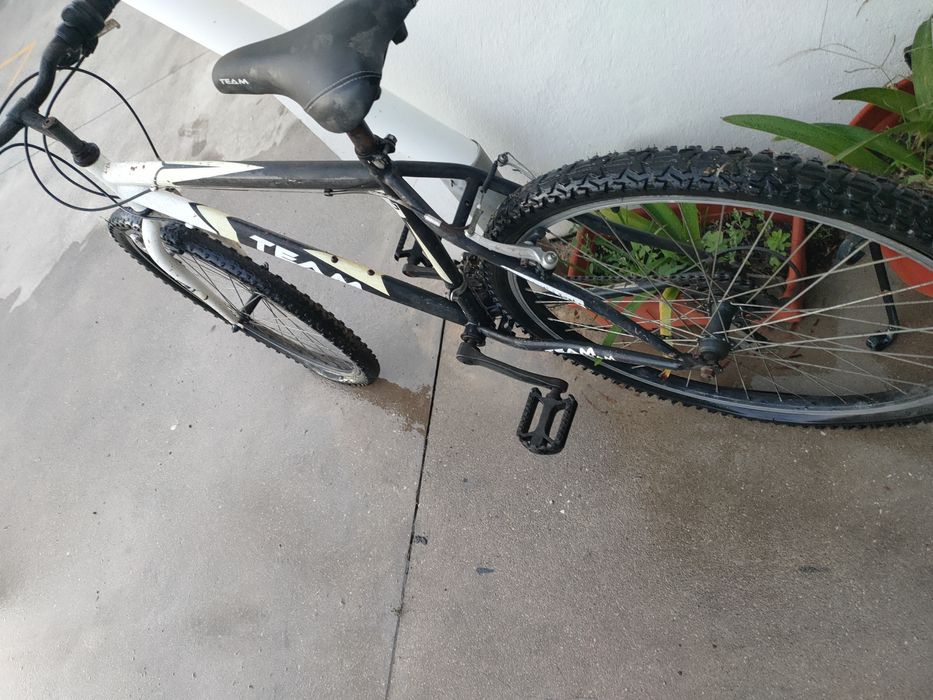 Bicicleta de BTT usada