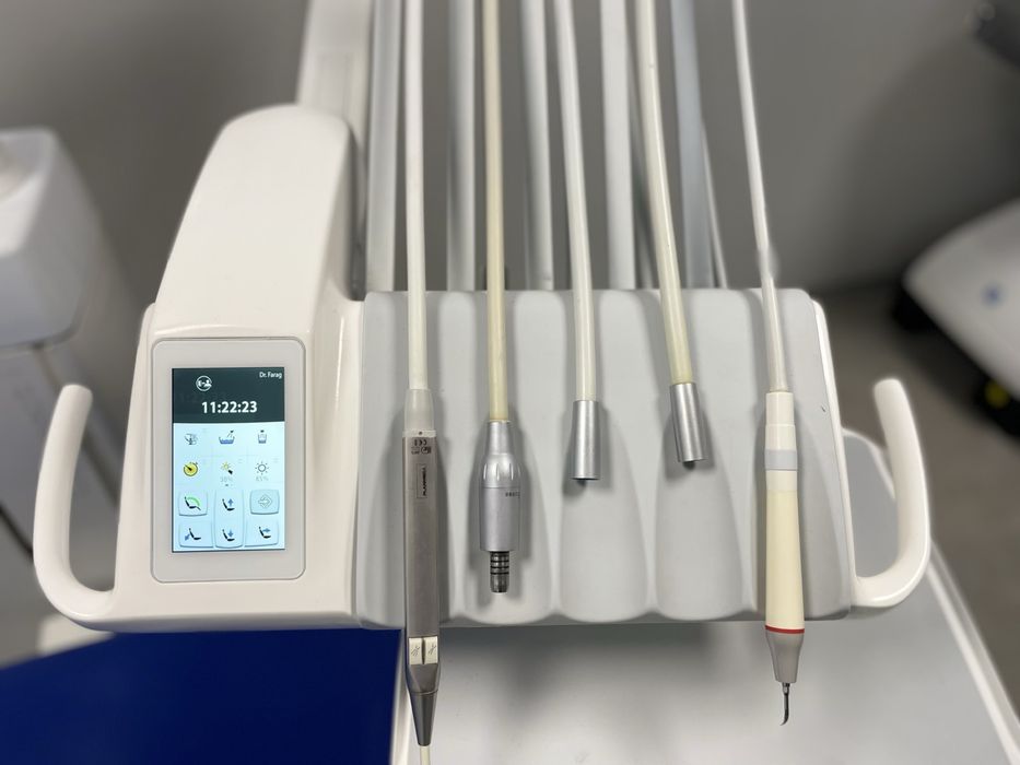 Стоматологічна установка Planmeca Compact Touch