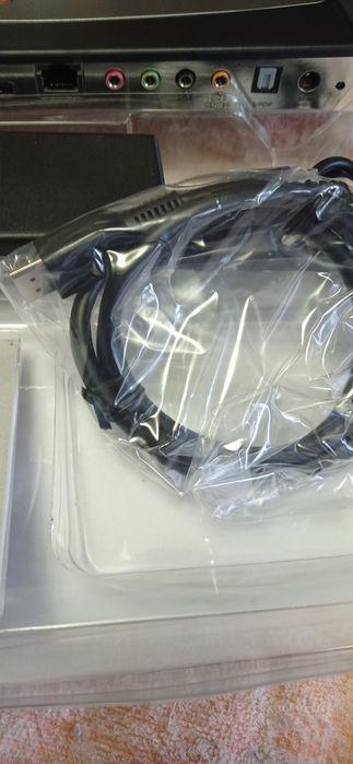 Нова Targus USB 2.0 Docking Station with Video (в упаковці)