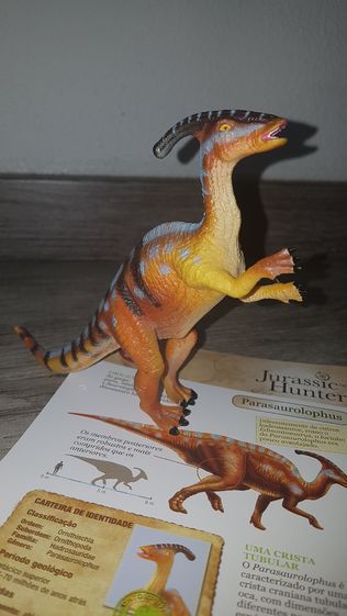 Jurassic Hunters фигурки коллекционных динозавров от "Geoworld"