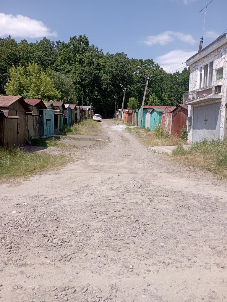 ГАРАЖ металевий з ямою