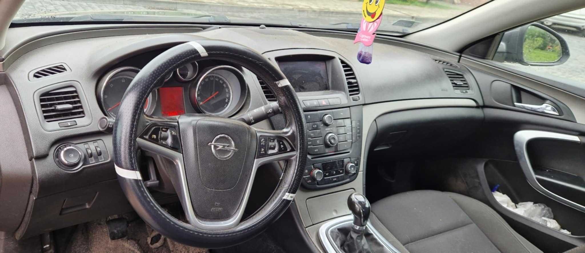 Opel Insignia 2.0, klimatyzacja, alufelgi