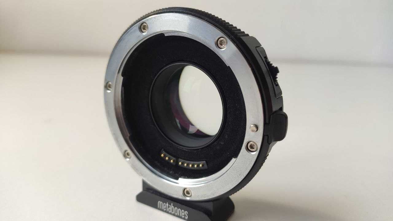 Metabones Speed Booster EF-MFT T ULTRA 0.71x II + Smallrig 2016