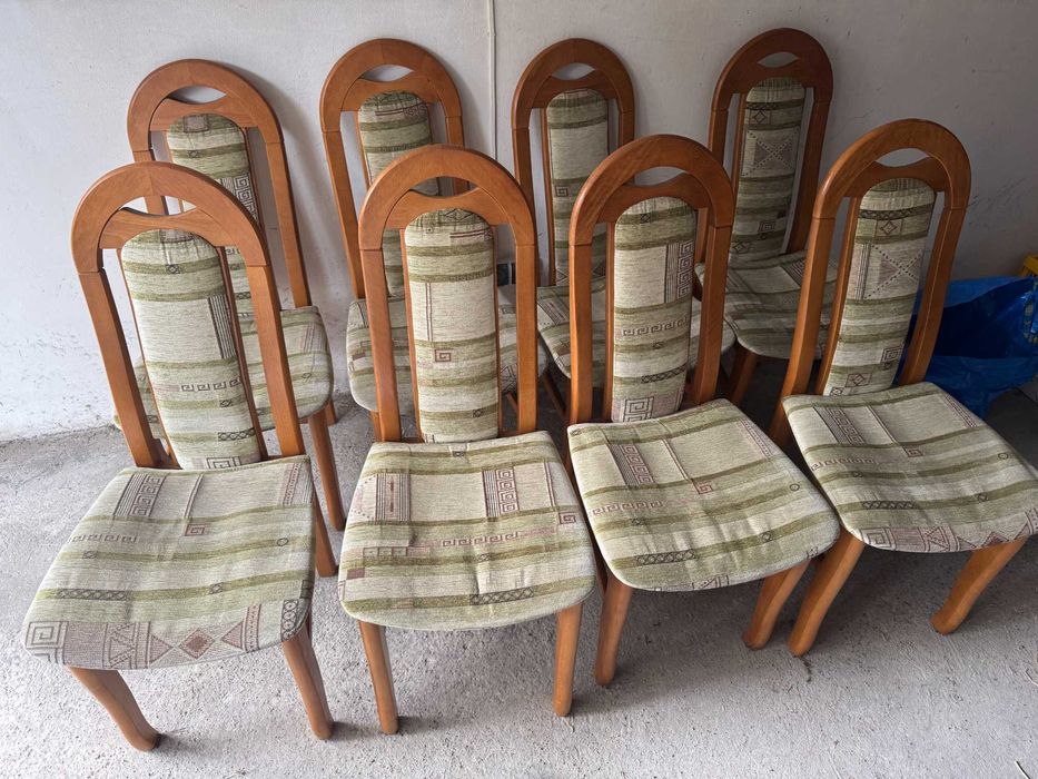 Zestaw 8 krzeseł + kanapa/sofa