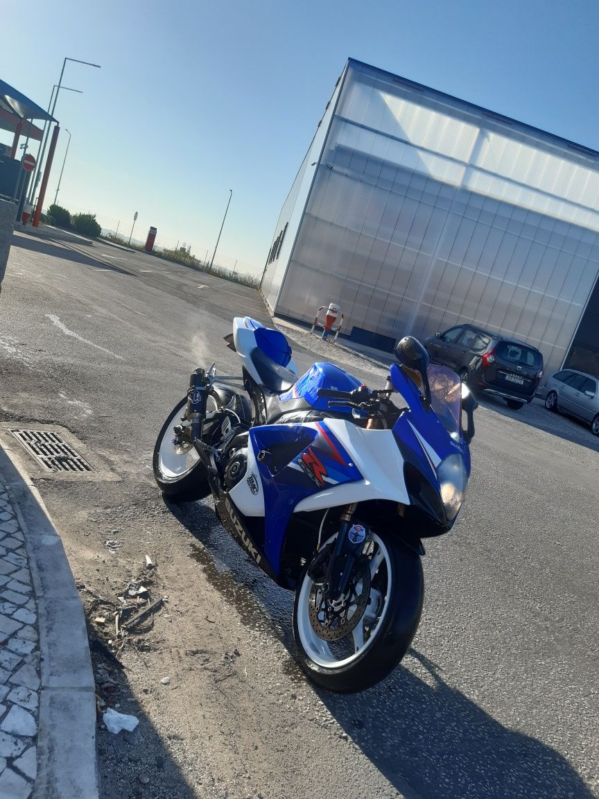 Suzuki gsxr 1000 k7