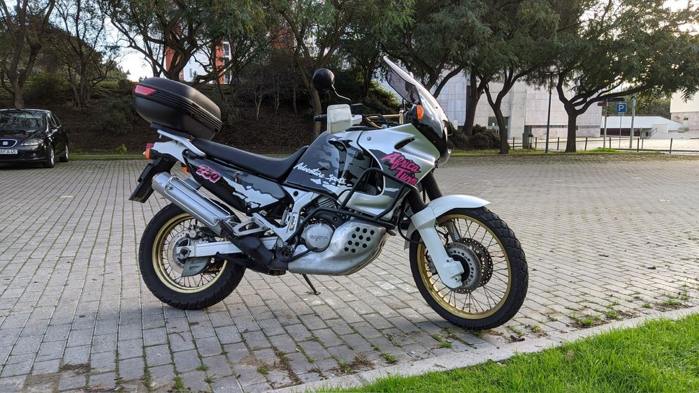 Africa Twin XRV 750