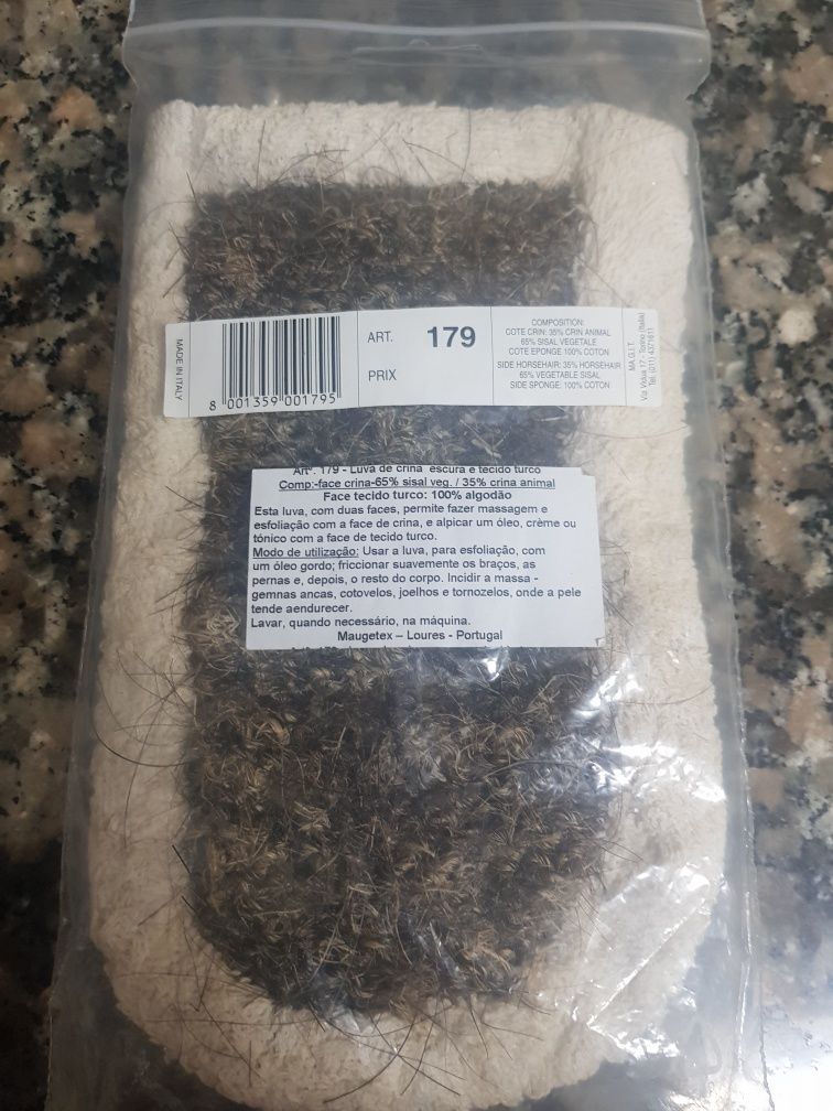 Conj. luva crina de cavalo com sais de banho
