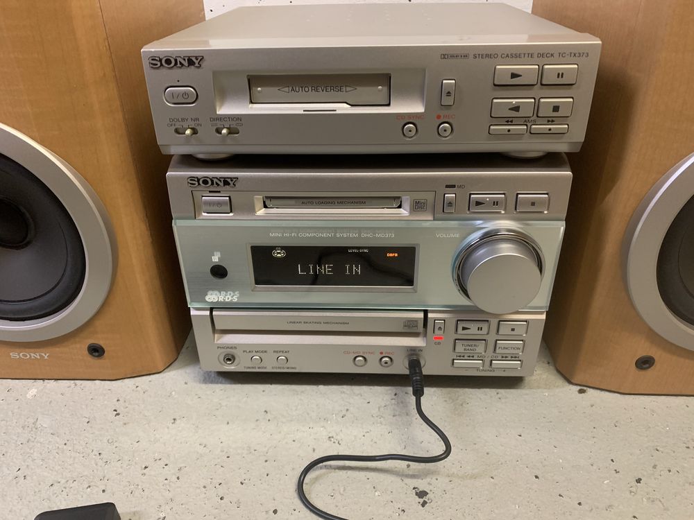SONY model NO. HCD-MD373